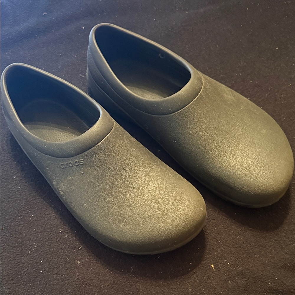 CROCS Men work shoes no insole size 13